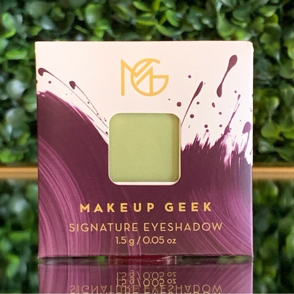 Makeup Geek MINT TO BE Signature Eyeshadow| NEW | MUG Shadow Single | Sage Green
